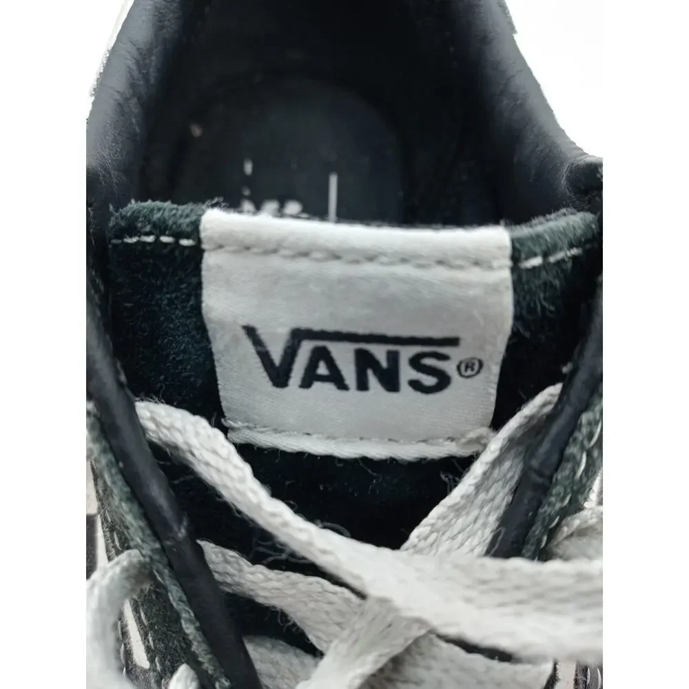 Vans Old Skool Sneakers Shoes Kids Size 4 Checkered Black/White Skateboard
